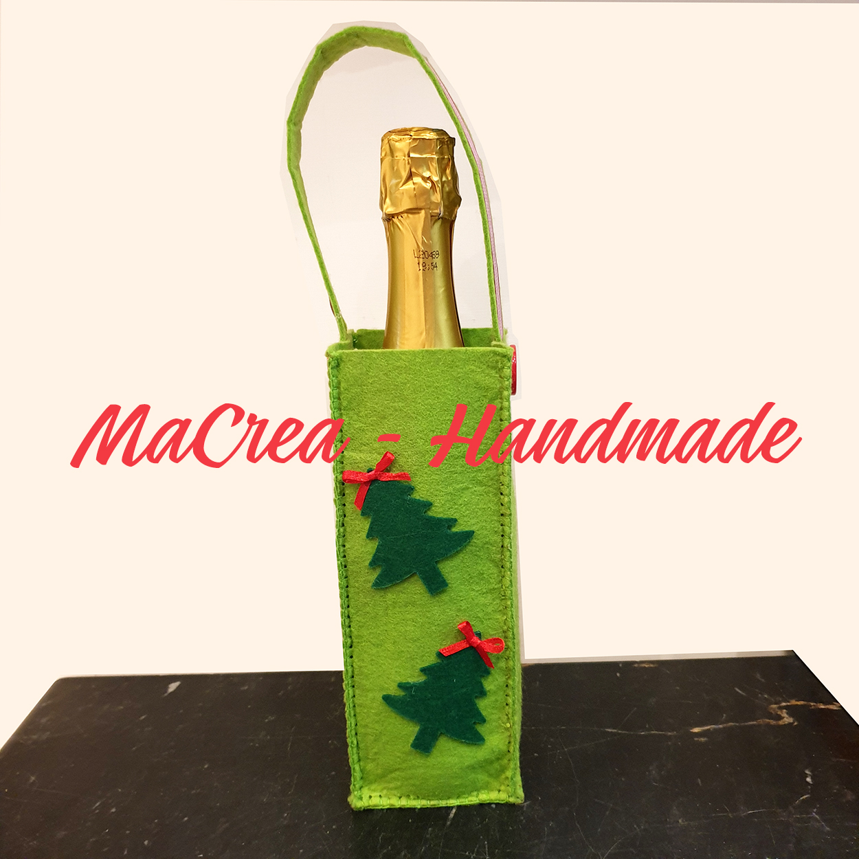 Porta-bottiglie natalizia realizzato a mano by Macrea